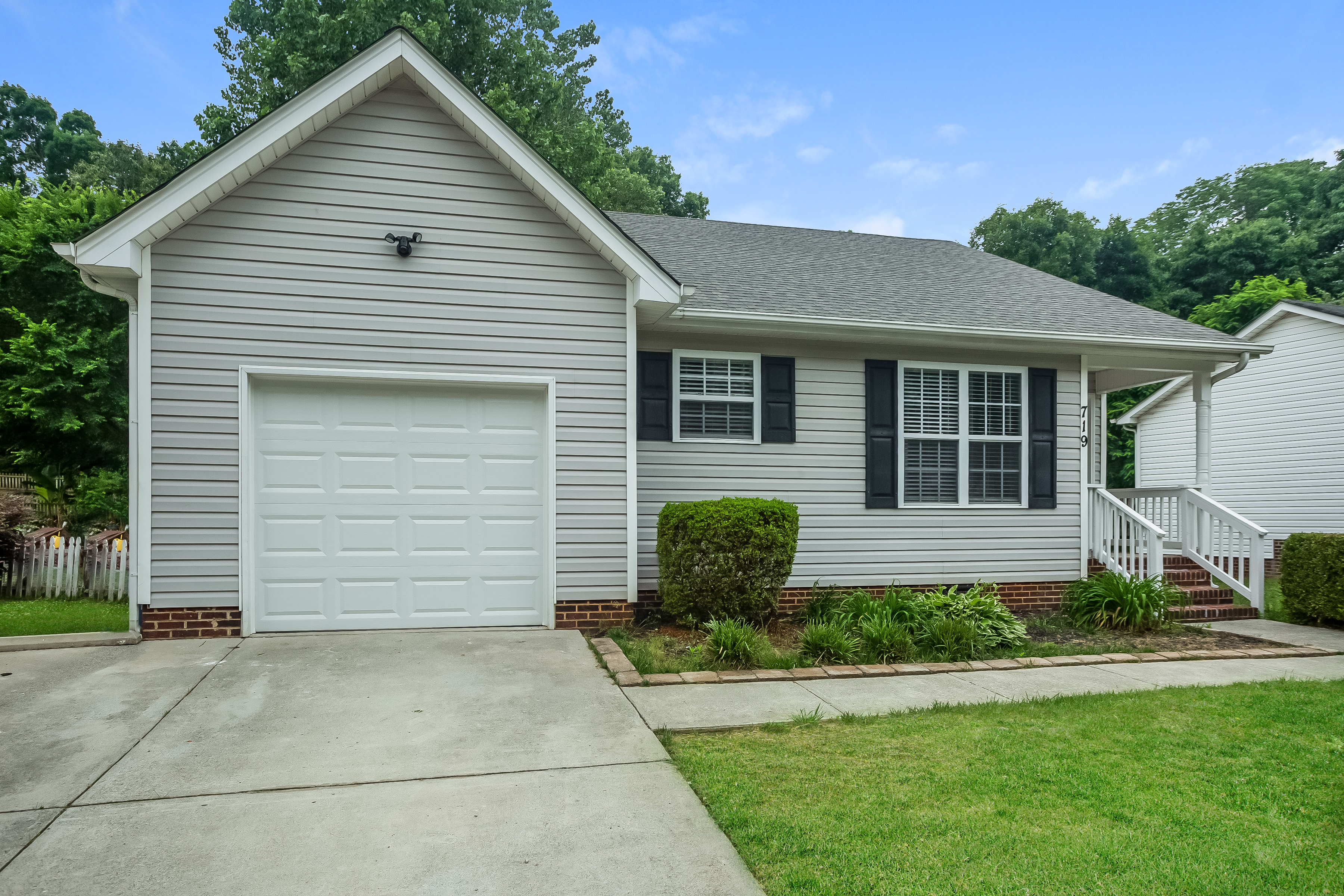 719 Continental Dr Concord, NC 28025